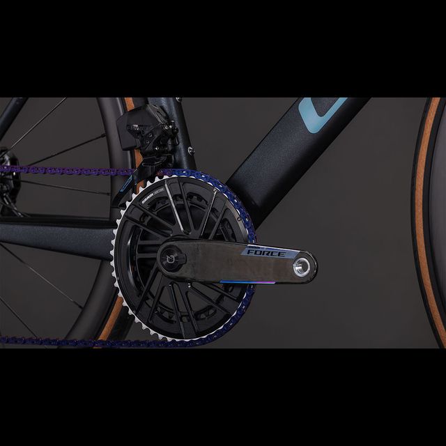 CUBE Agree C:62 SLX maantiepyörä